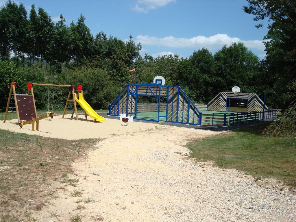 Le Lac Bleu Lacapelle-Marival Exterior photo